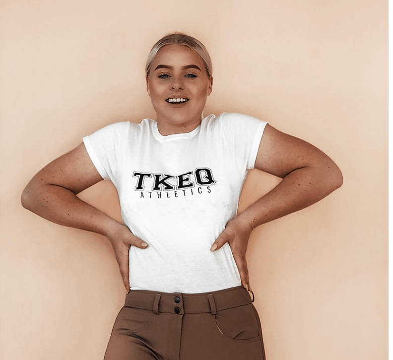 Emily Rose from The Blonde Blog - #mynewglowtotanningitem - GlowDry Australia